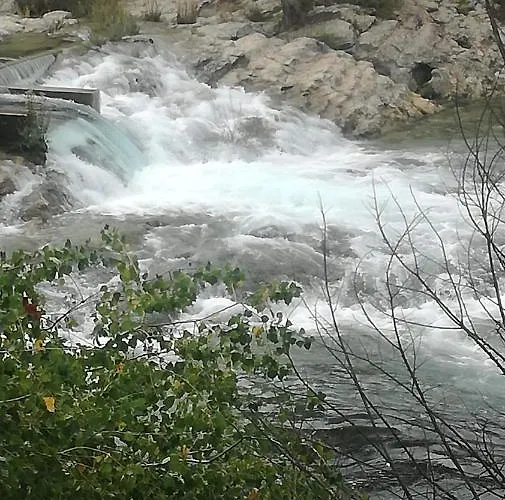 Bord Verdon T2 Maisonnette 35m2 Climatisation - Terrasse 25m2-classe 3etoiles Greoux-les-Bains