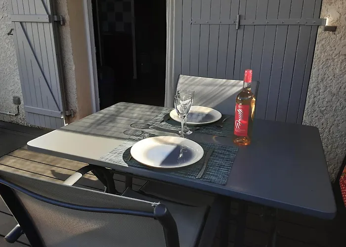Holiday home Bord Verdon T2 Maisonnette 35m2 Climatisation - Terrasse 25m2-classe 3etoiles Greoux-les-Bains